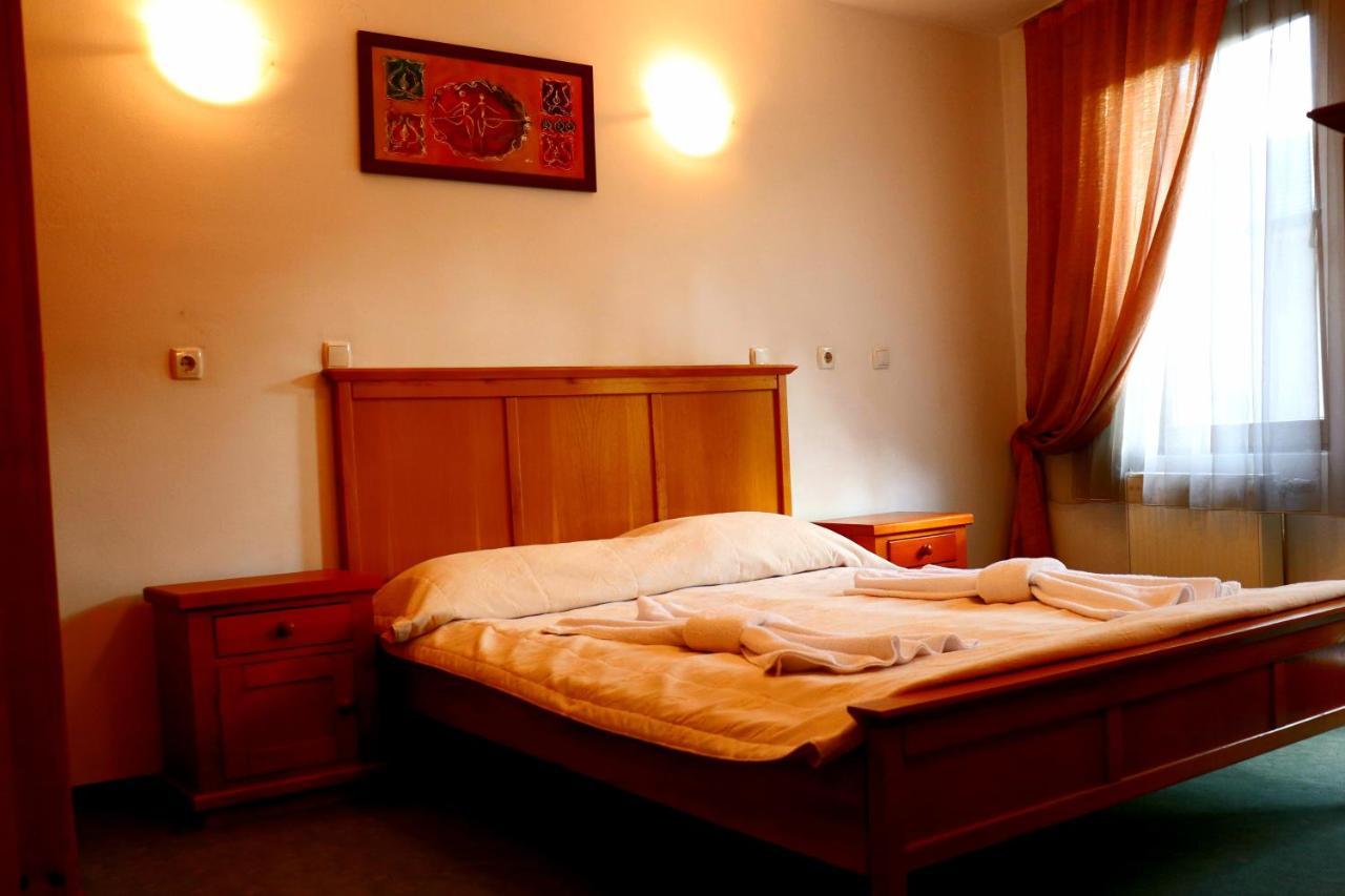 Family Hotel Nadine Bansko Ngoại thất bức ảnh
